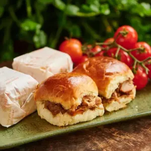 MINI SANDUÍCHE DE PERNIL